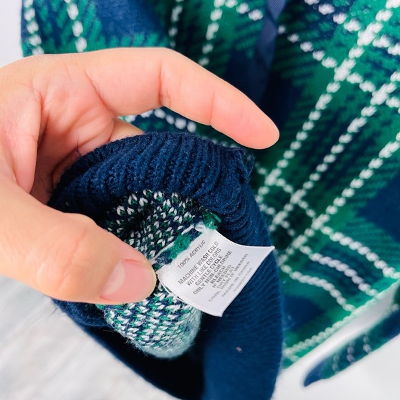 CROWN & IVY Plaid Holiday Party Sweater Size Small - Picture 4 of 5